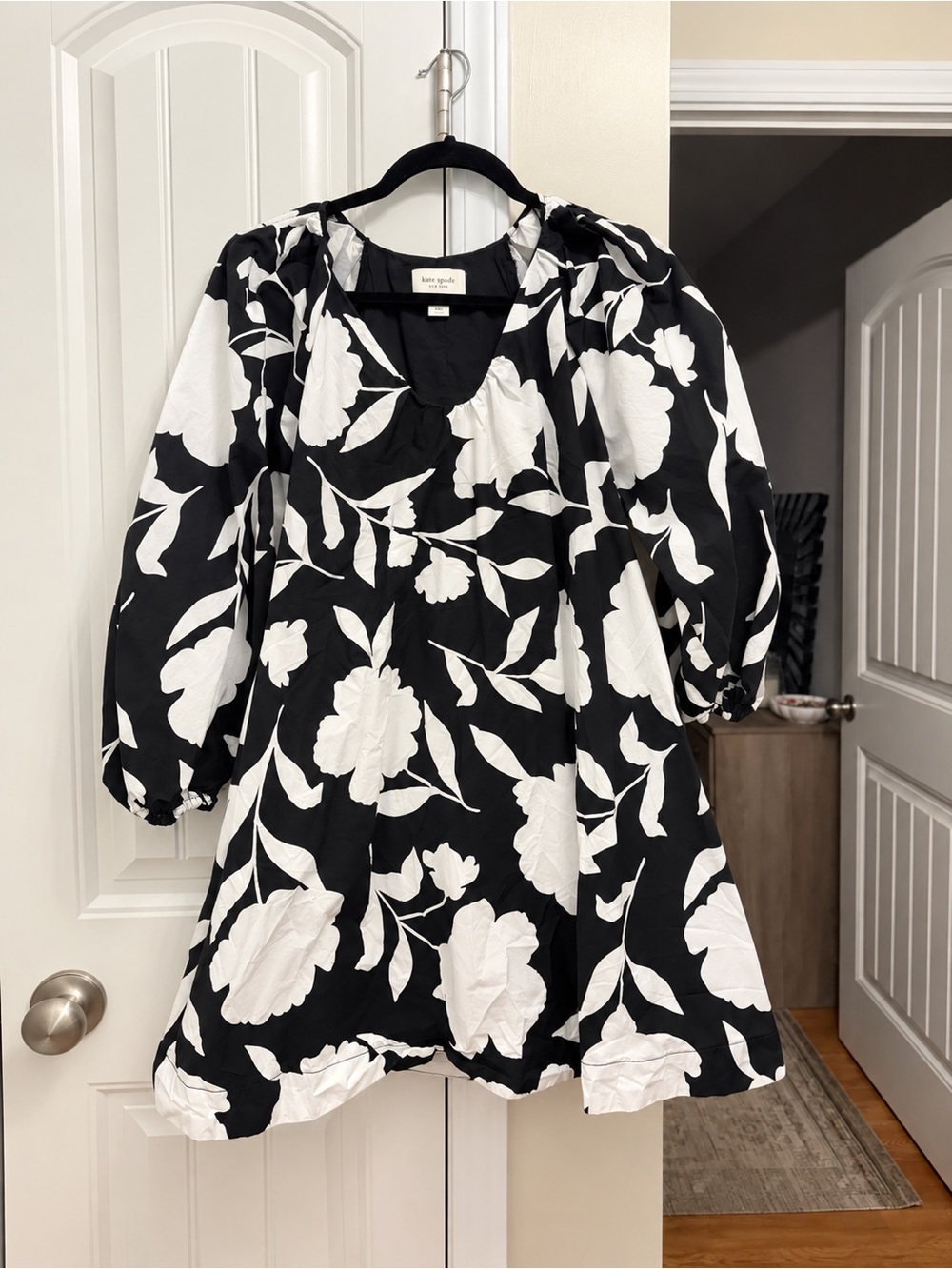 kate spade Black & White Floral Puff-Sleeve Mini Dress